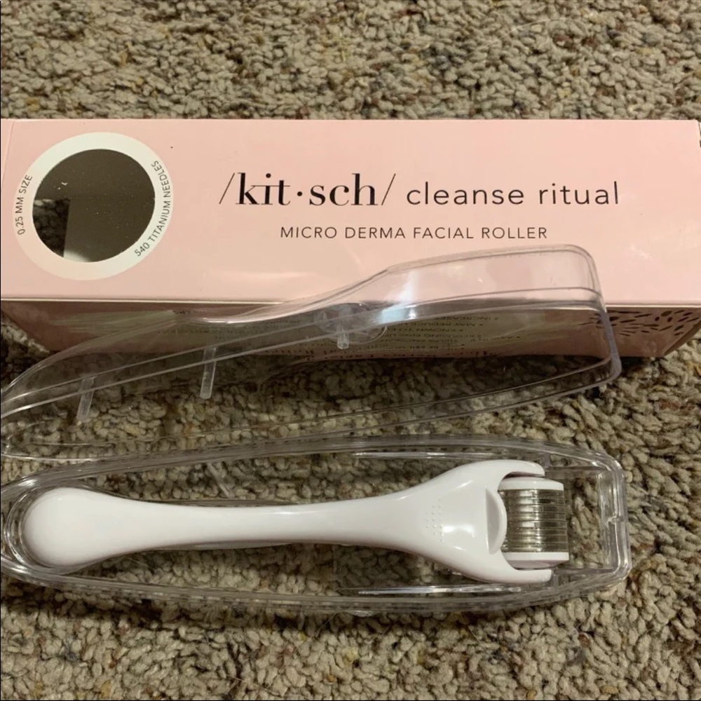 Kit•sch Mirco Derma Facial Roller